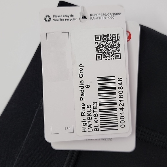 NWT Lululemon High-Rise Paddle  Crop Length Black Blossom Pink Multi Size 6 - Picture 10 of 16